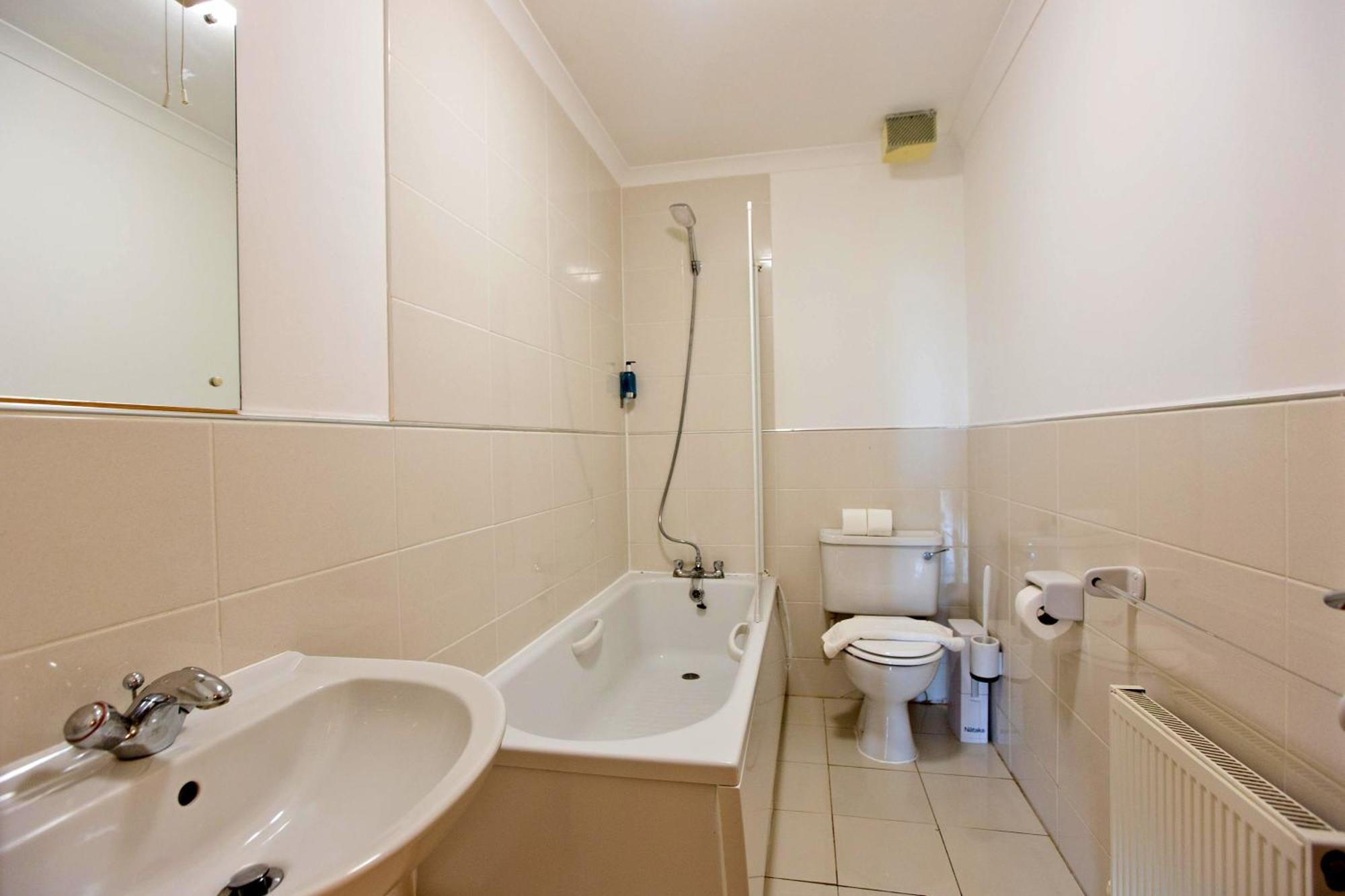 Imperial Onedin Point-Tower Hill Apartment Лондон Екстер'єр фото